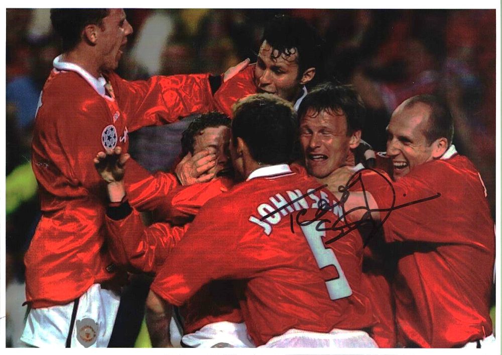 Lot 182: Teddy Sheringham signed 12x8inch colour photo. Good condition....