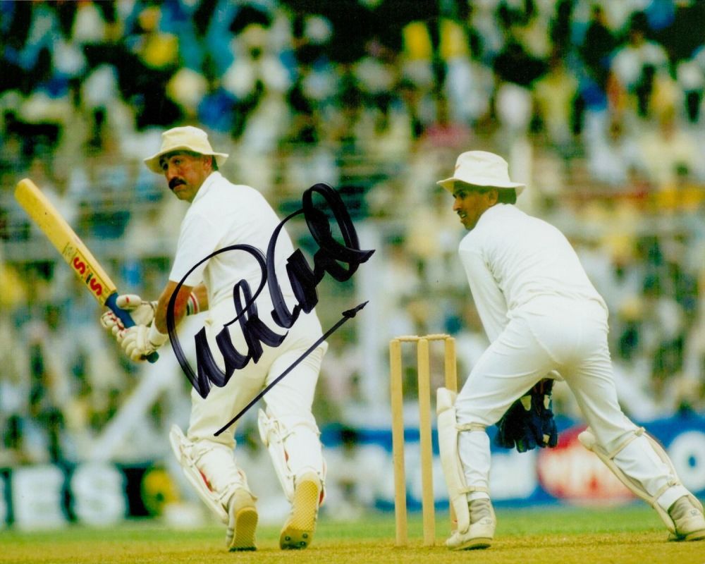 Lot 689: Graham Gooch signed 10x8 colour photo pictured in...