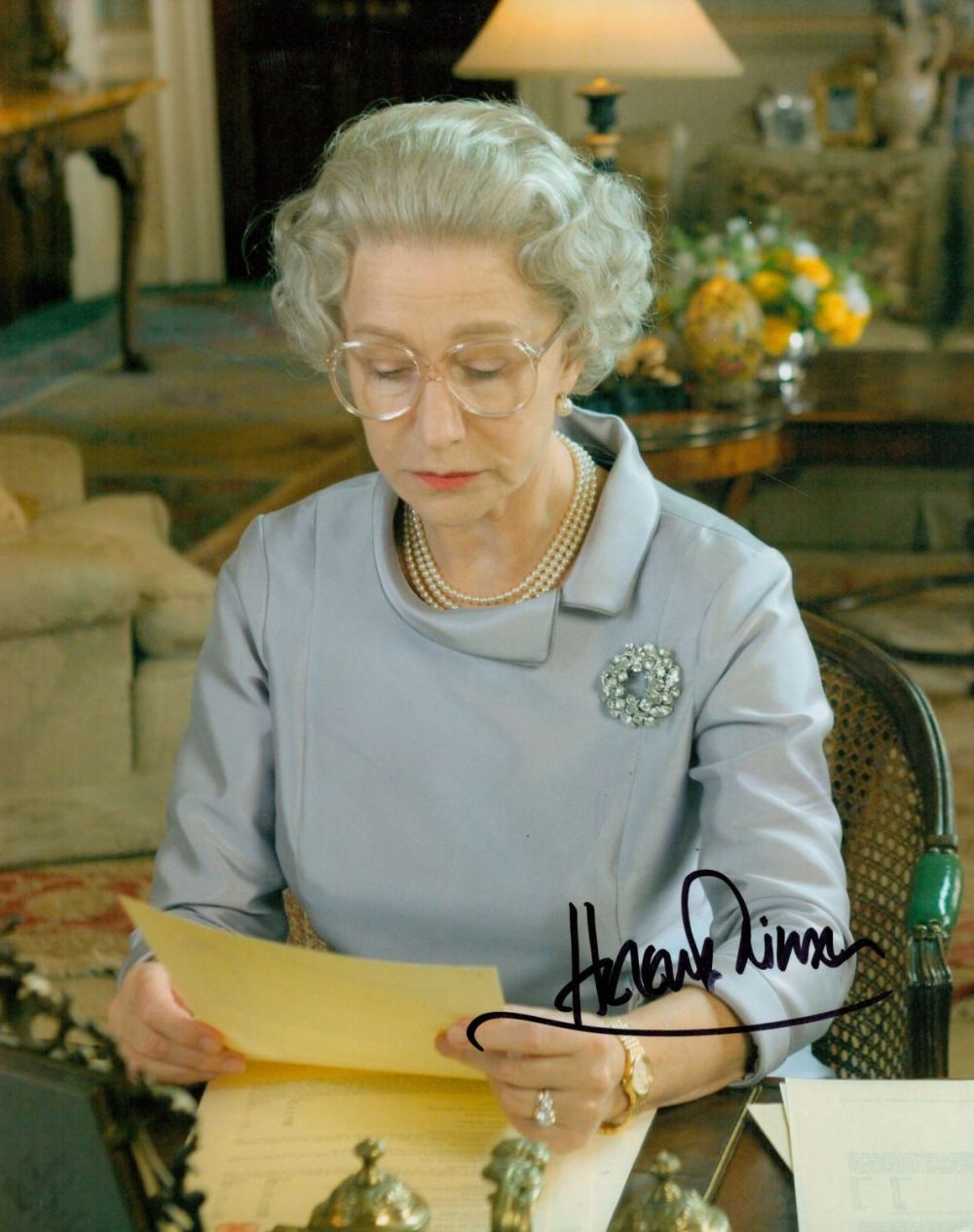 Lot 716: Dame Helen Mirren DBE Signed 10x8 Inch Colour...