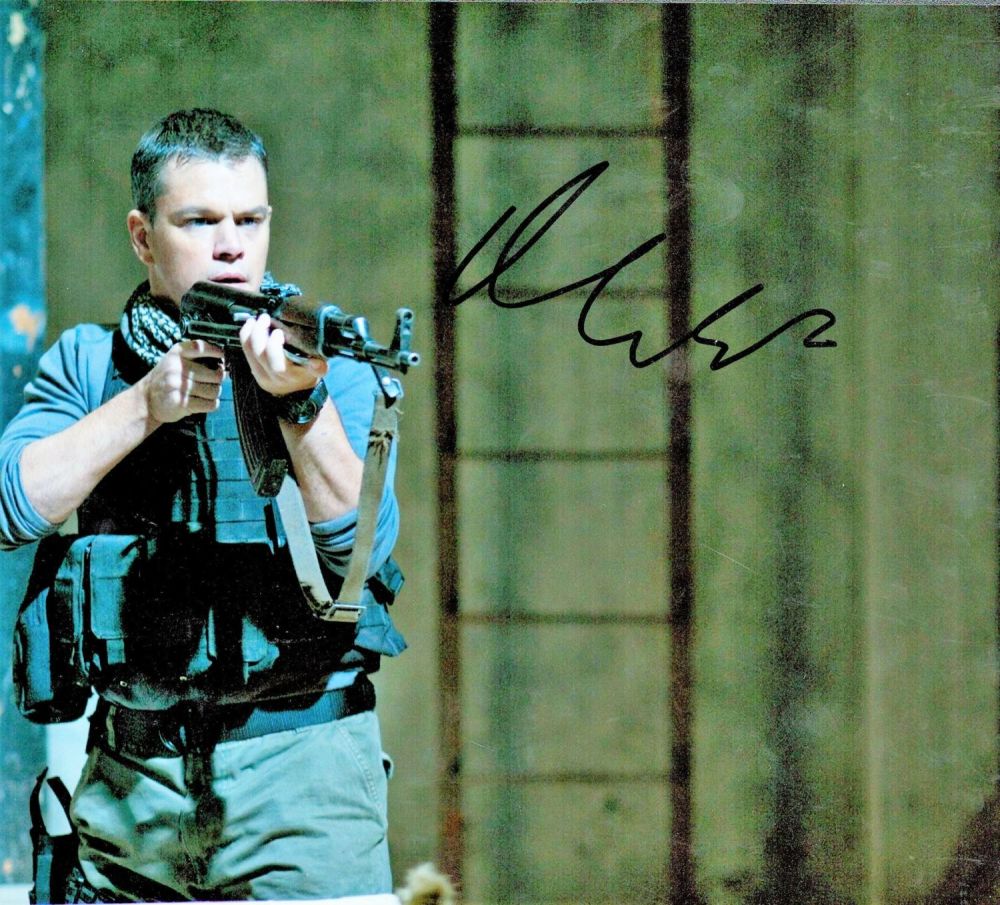 Lot 737: American Actor Matt Damon Signed 10x8 inch Colour...