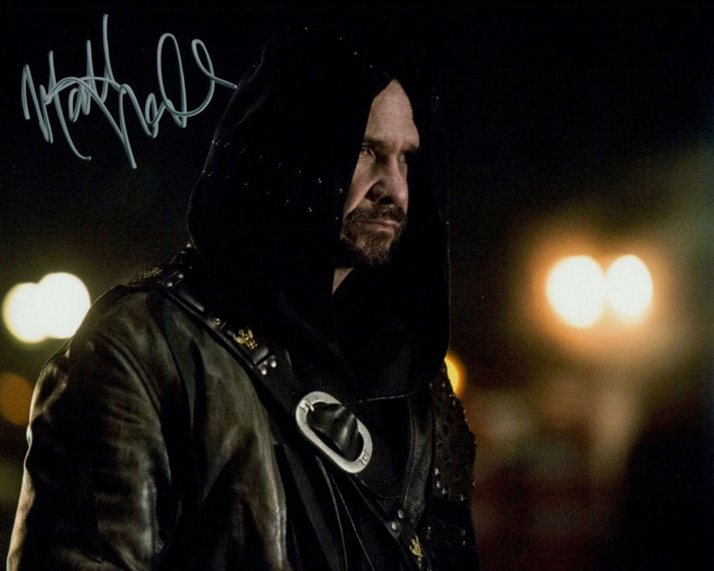 Lot 756: Blowout Sale! Arrow Matt Nable hand signed 10x8...