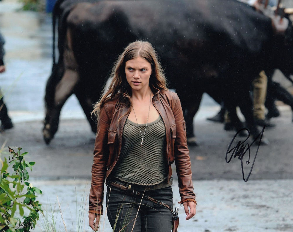 Lot 770: Blowout Sale! Revolution Tracy Spiridakos hand signed 10x8...