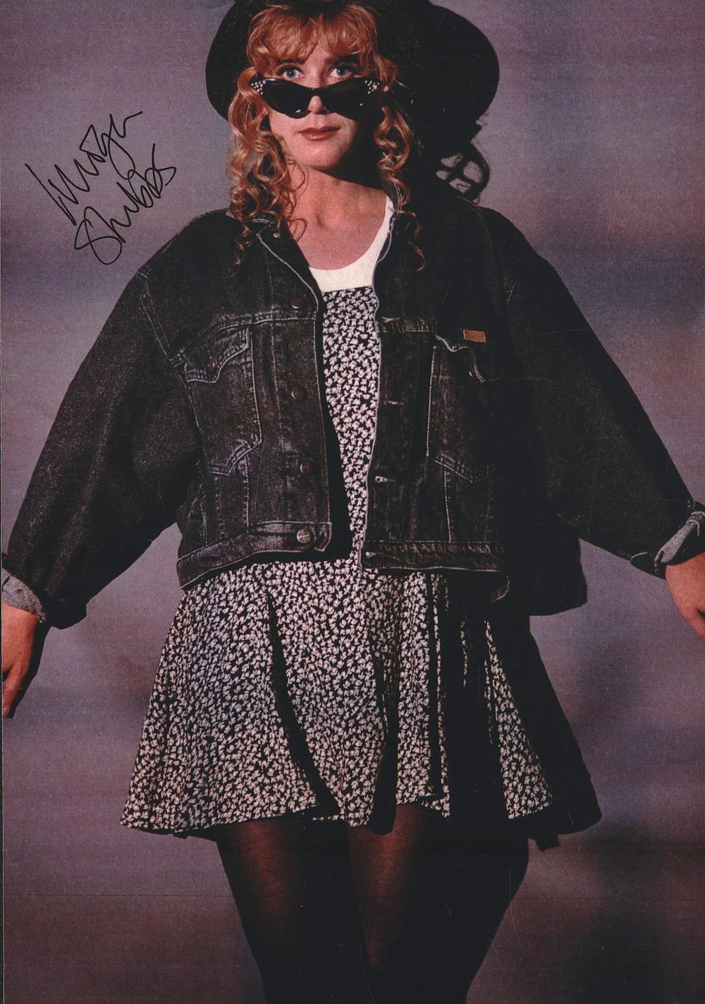 Lot 162: Imogen Stubbs signed 7x5inch colour photo. Good condition....
