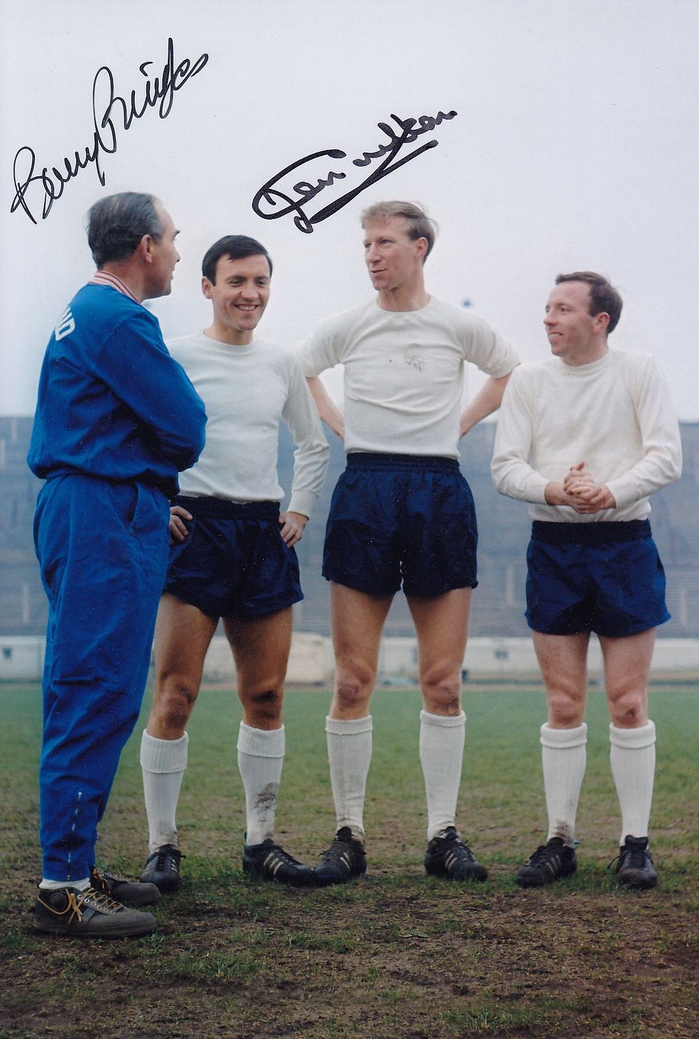 Lot 281: Autographed ENGLAND 12 x 8 Photo : England...