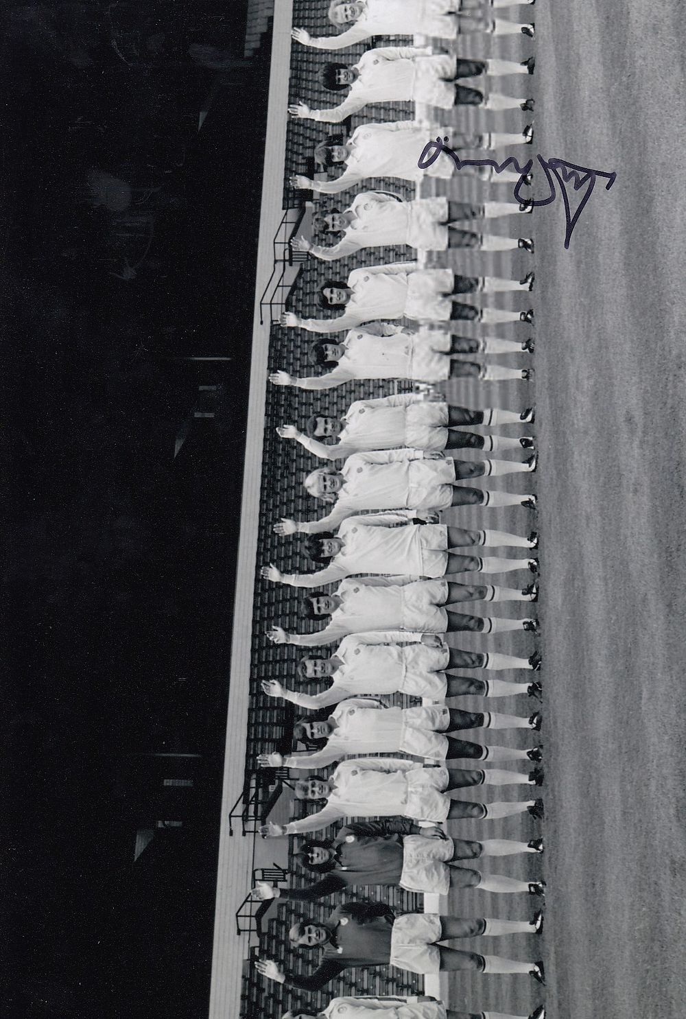 Lot 282: Autographed DUNCAN McKENZIE 12 x 8 Photo :...