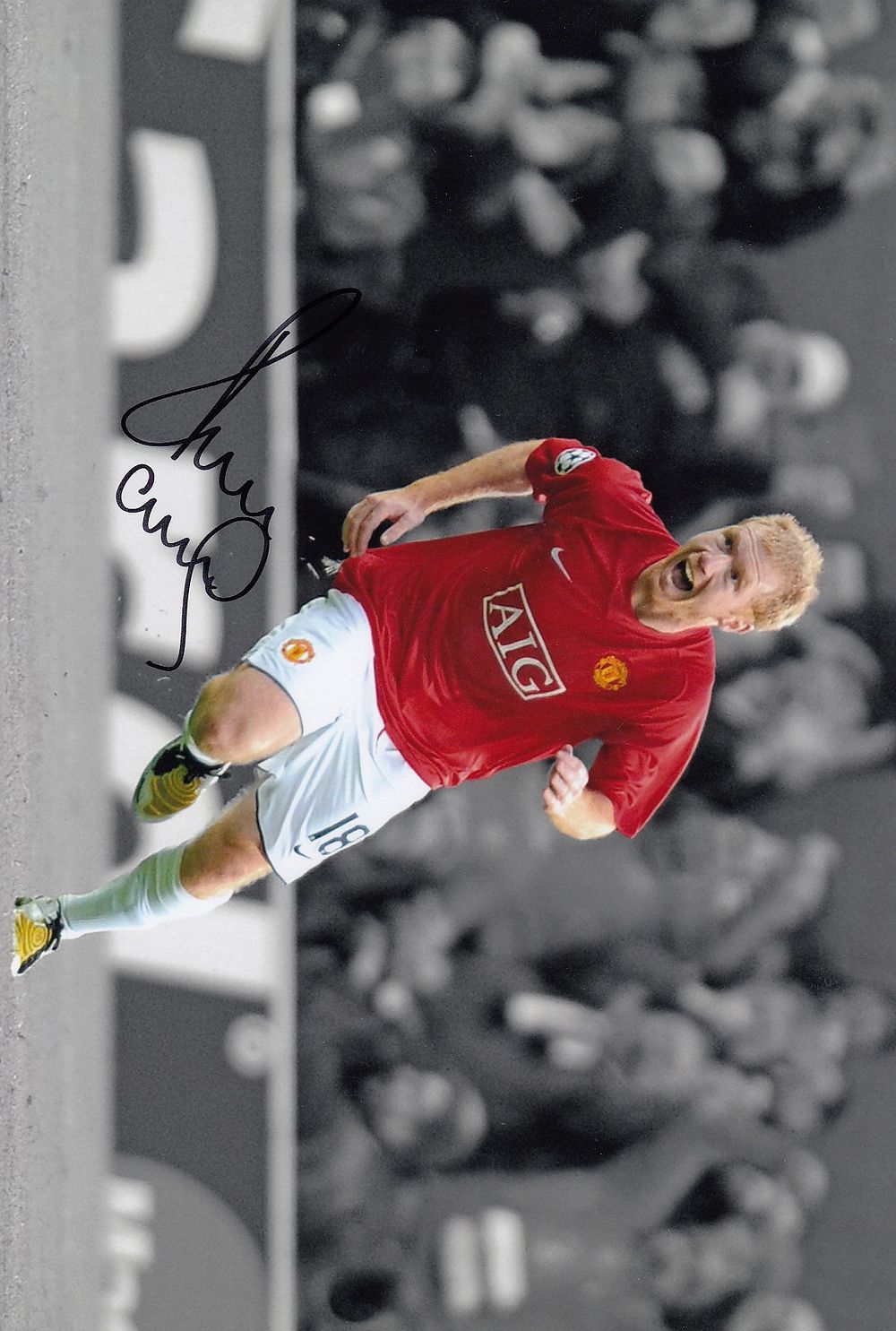 Lot 291: Autographed PAUL SCHOLES 12 x 8 Photo :...