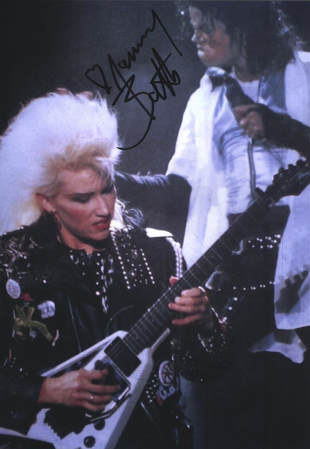 Lot 466: Jennifer Batten signed 10x7 inch colour photo. Good...