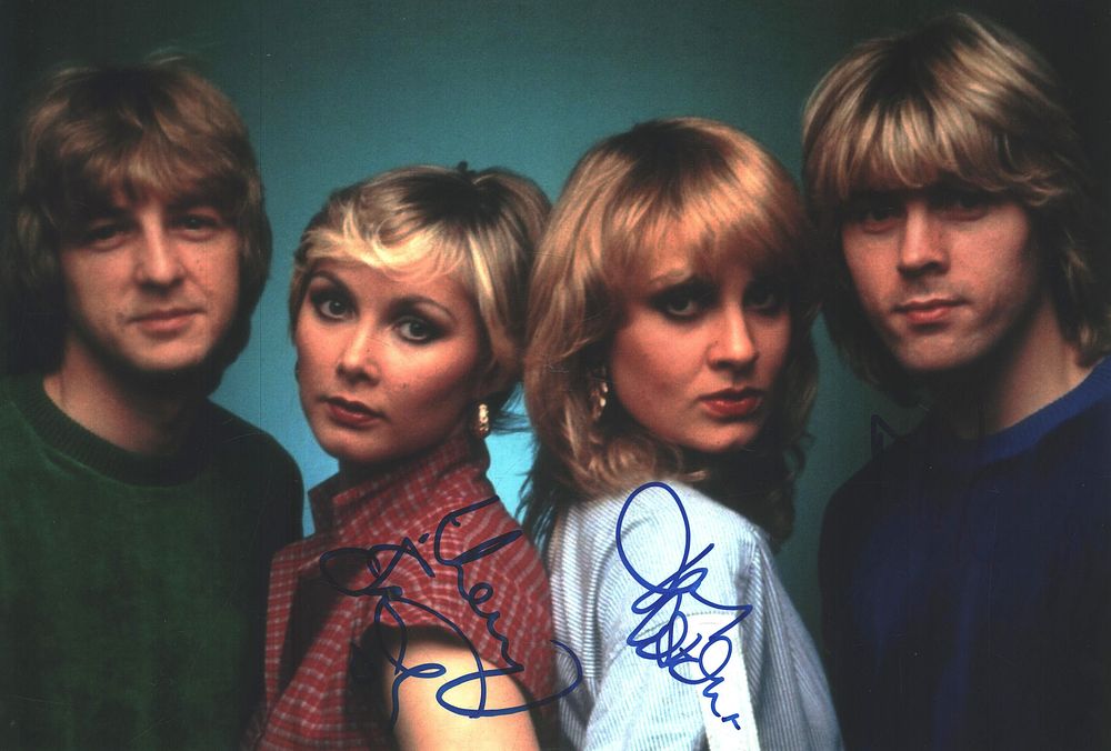 Lot 472: Cheryl Baker, Jay Aston & Mike Nolan signed...
