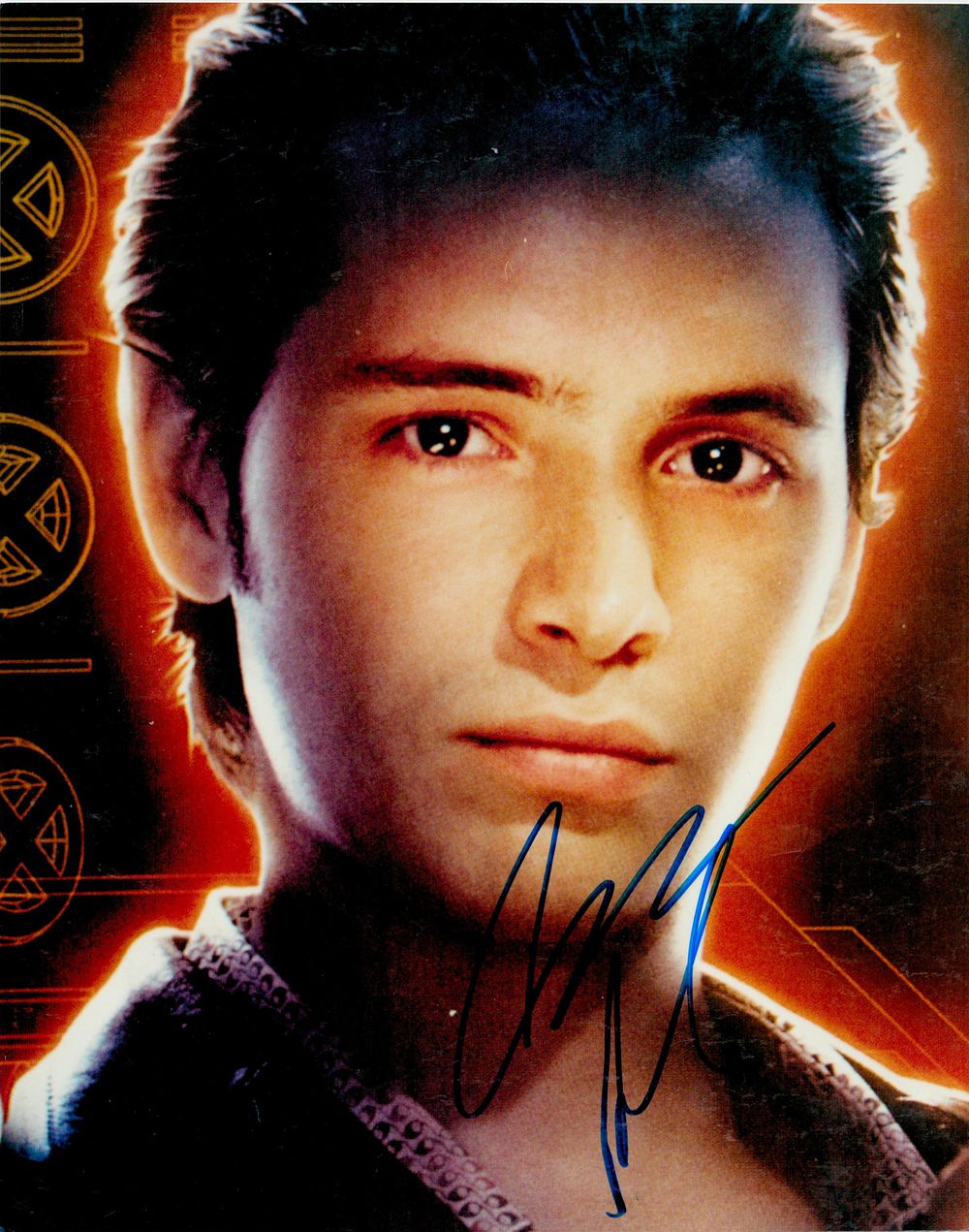 Lot 263: Aaron Stanford signed 10x8inch colour photo. Good condition....