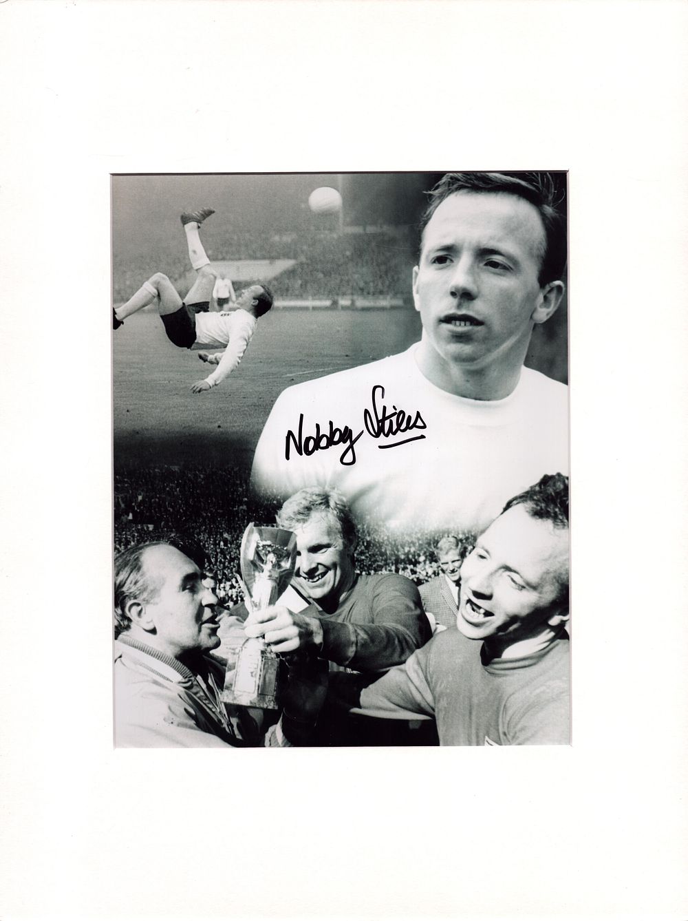 Lot 890: Football Nobby Stiles signed 16x12inch World Cup 1966...