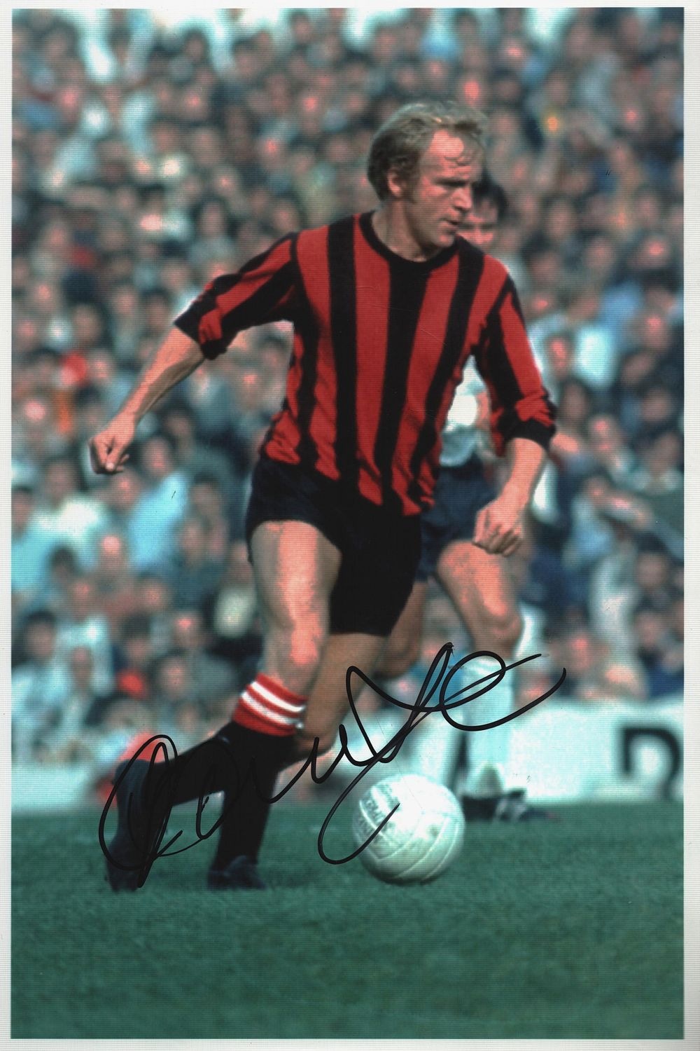 Lot 187: FRANCIS LEE signed 8x12 Manchester City Photo