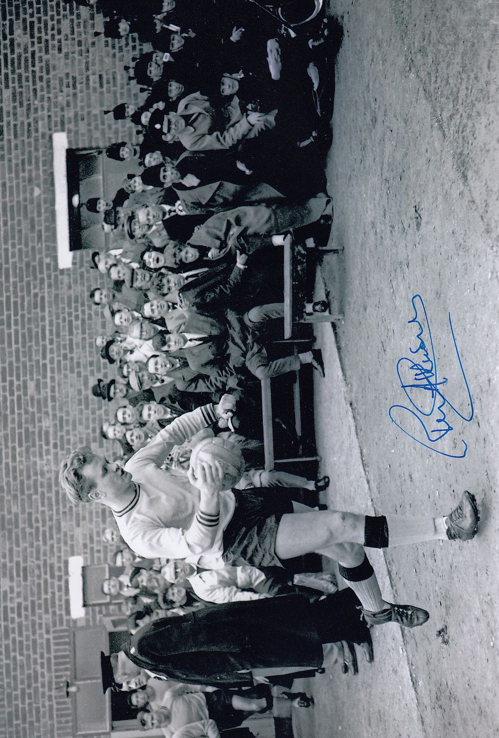 Lot 278: Autographed OXFORD UNITED 12 x 8 Photograph 1964...