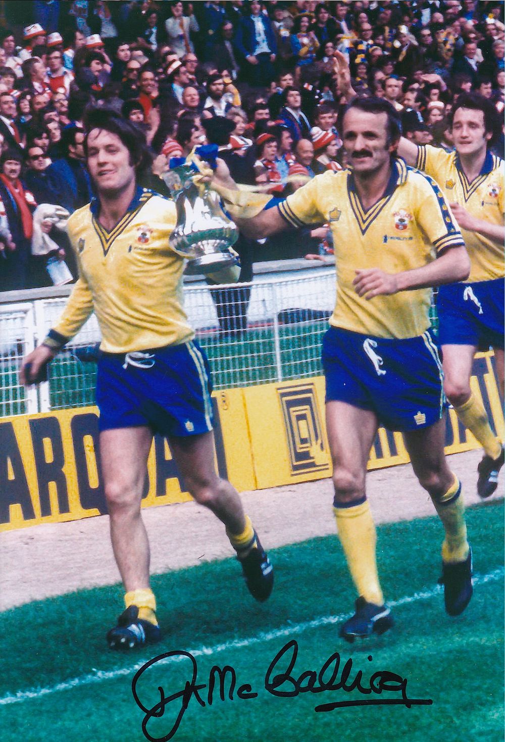 Lot 304: Autographed SOUTHAMPTON 12 x 8 Photograph 1976 JIM...