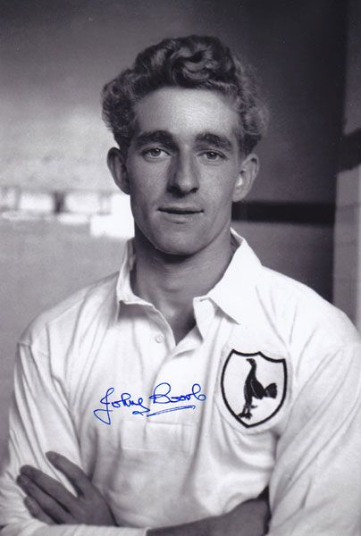 Lot 314: Autographed TOTTENHAM 12 x 8 Photograph 1953 JOHNNY...