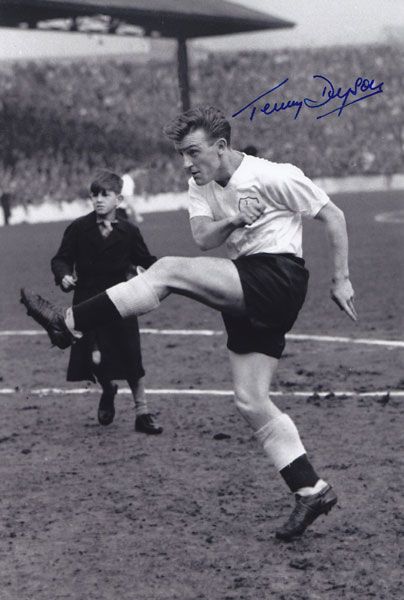 Lot 315: Autographed TOTTENHAM 12 x 8 Photograph 1960 TERRY...