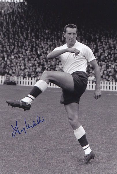 Lot 322: Autographed TOTTENHAM 12 x 8 Photograph 1962 TONY...