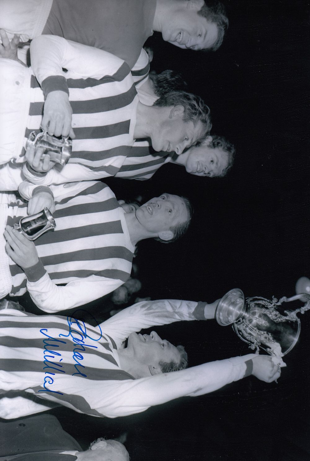 Lot 331: Autographed WEST BROMWICH 12 x 8 Photograph 1966...