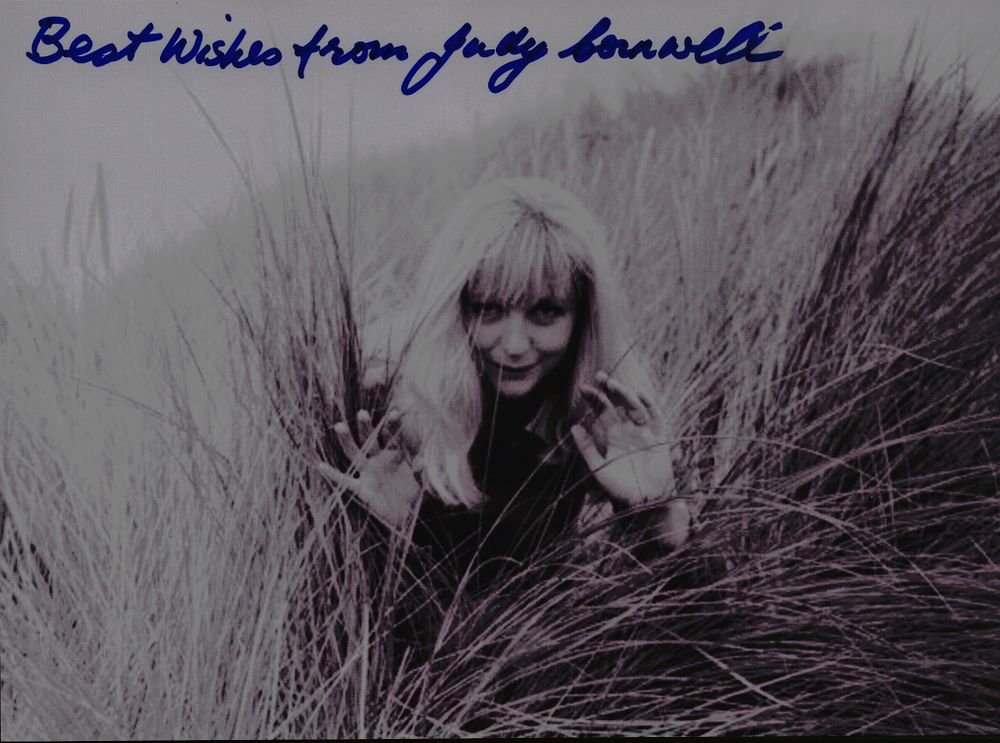 Lot 352: Judy Cornwell signed 7x5inch black and white photo.