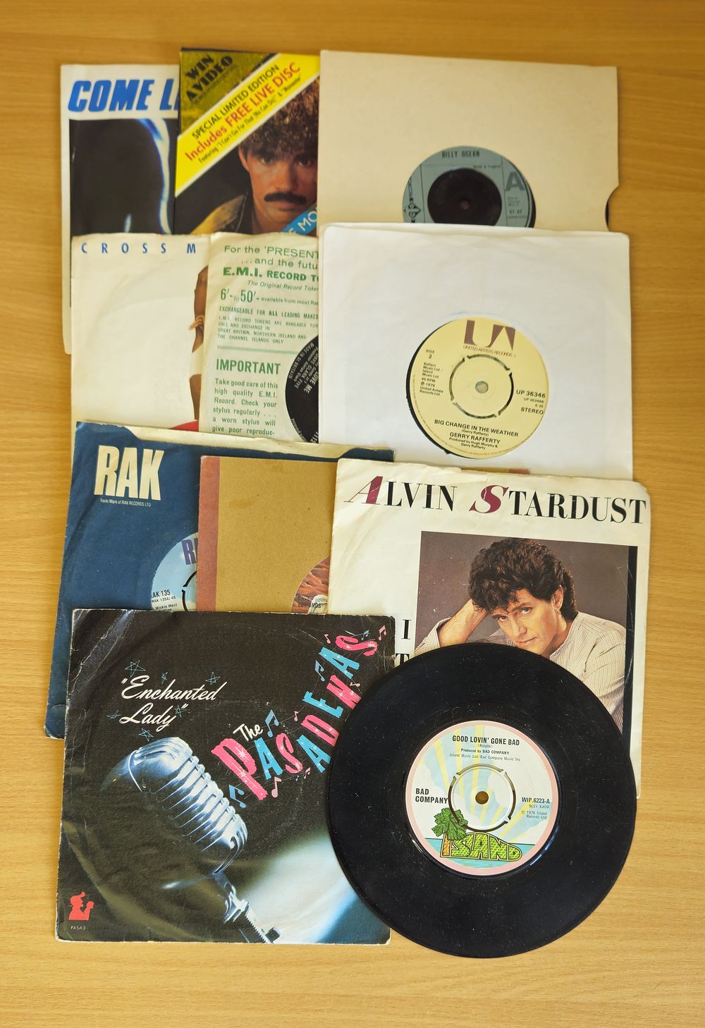 Lot 403: Music 7 inch Vinyl record collection. Heaven 17,...