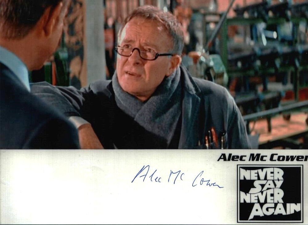 Lot 411: Alec McCowen signed 10x8 inch colour photo.
