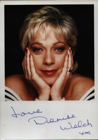 Lot 480: Denise Welch signed 6x4inch colour photo.