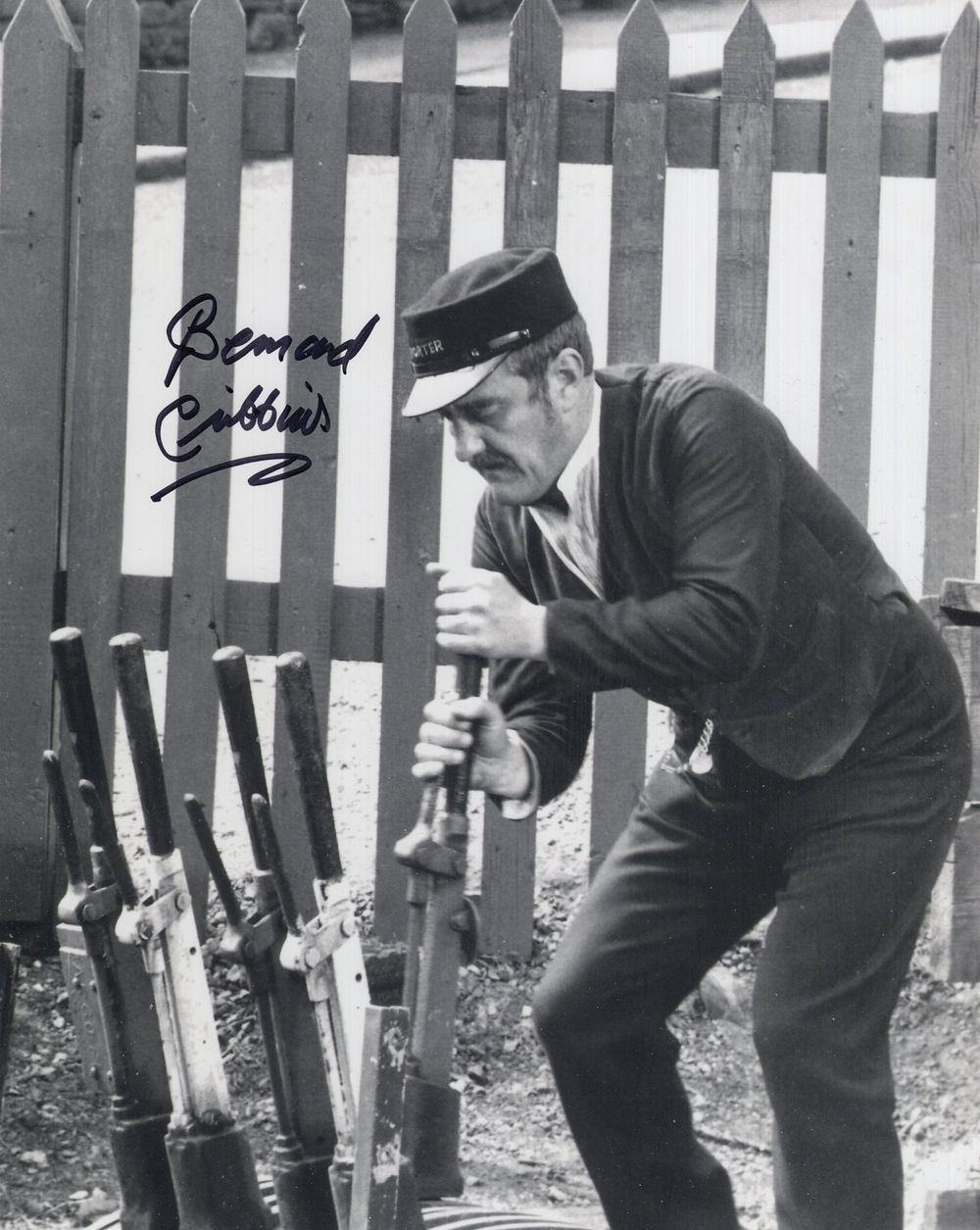 Lot 552: The Railway Children Bernard Cribbins signed B&W 8x10...