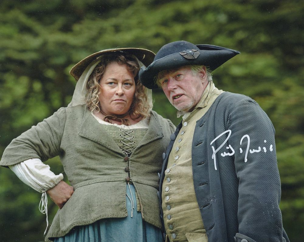 Lot 625: Poldark TV drama series colour 8x10 photo signed...