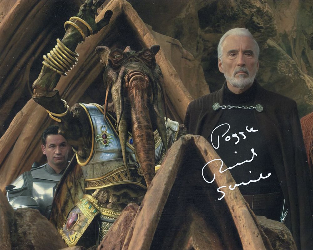 Lot 649: Star Wars The Phantom Menace colour 8x10 photo...