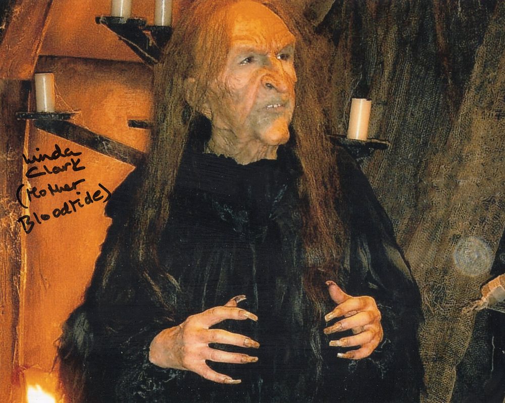 Lot 654: Doctor Who The Shakespeare Code colour 8x10 photo...