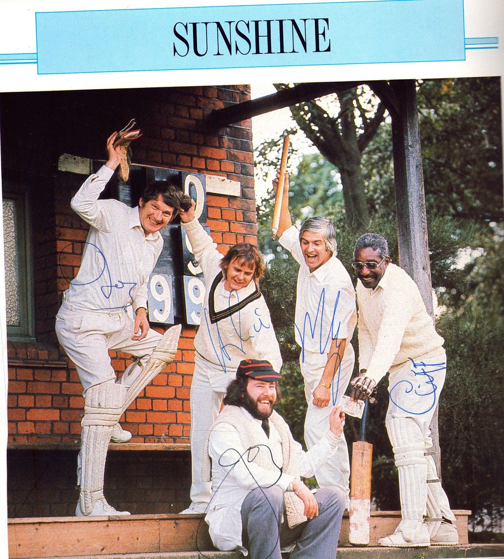 Lot 239: The Spinners Final Fling Multi signed programme by...