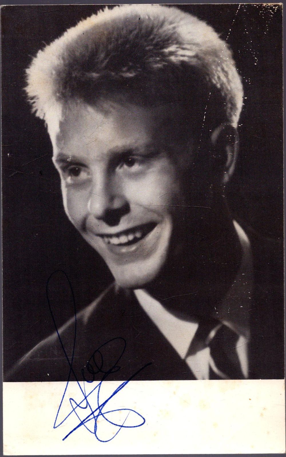 Lot 259: Joe Brown, signed black and white photo card,...