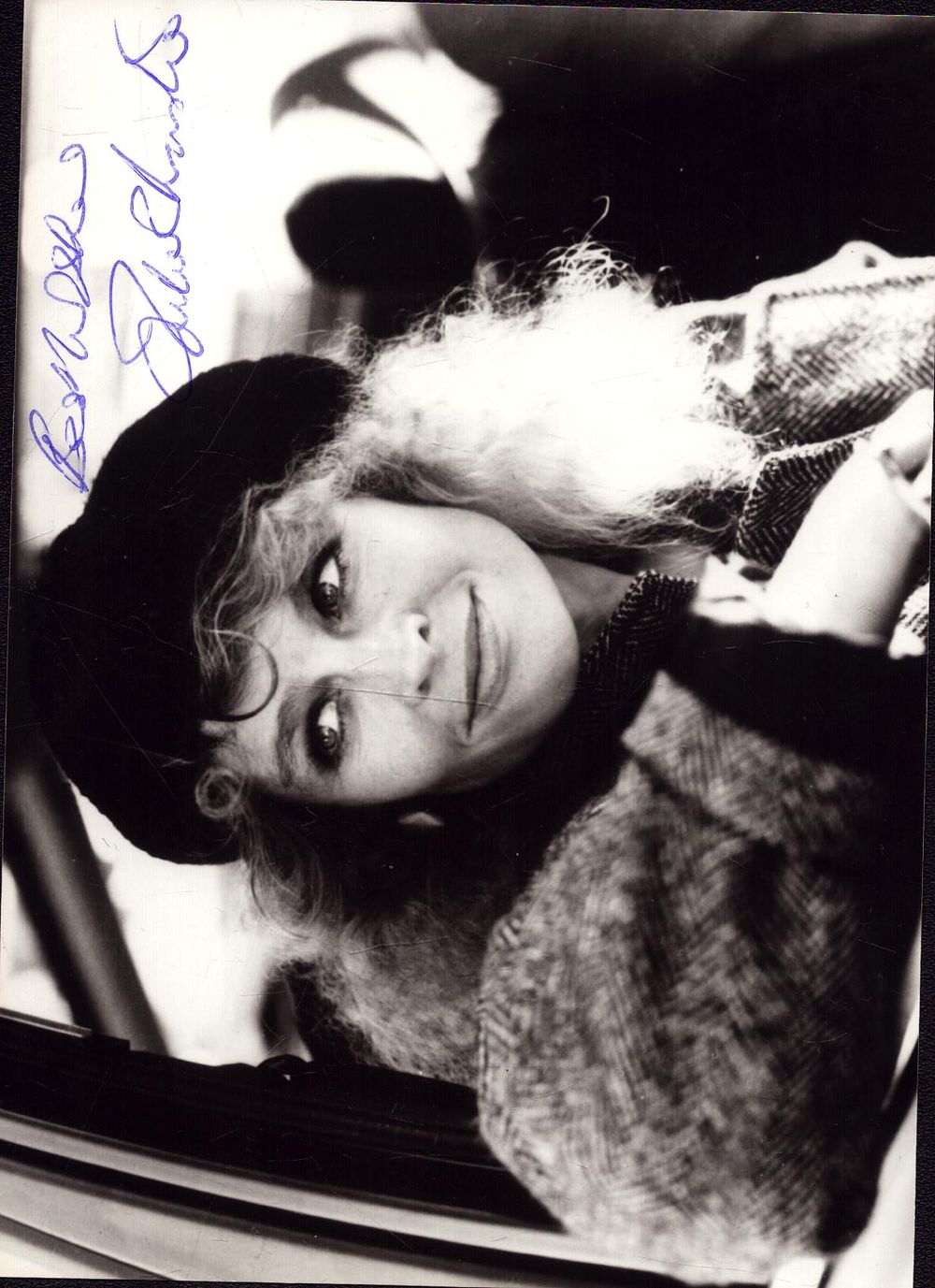 Lot 397: Julie Christie signed 6x4inch black and white photo.