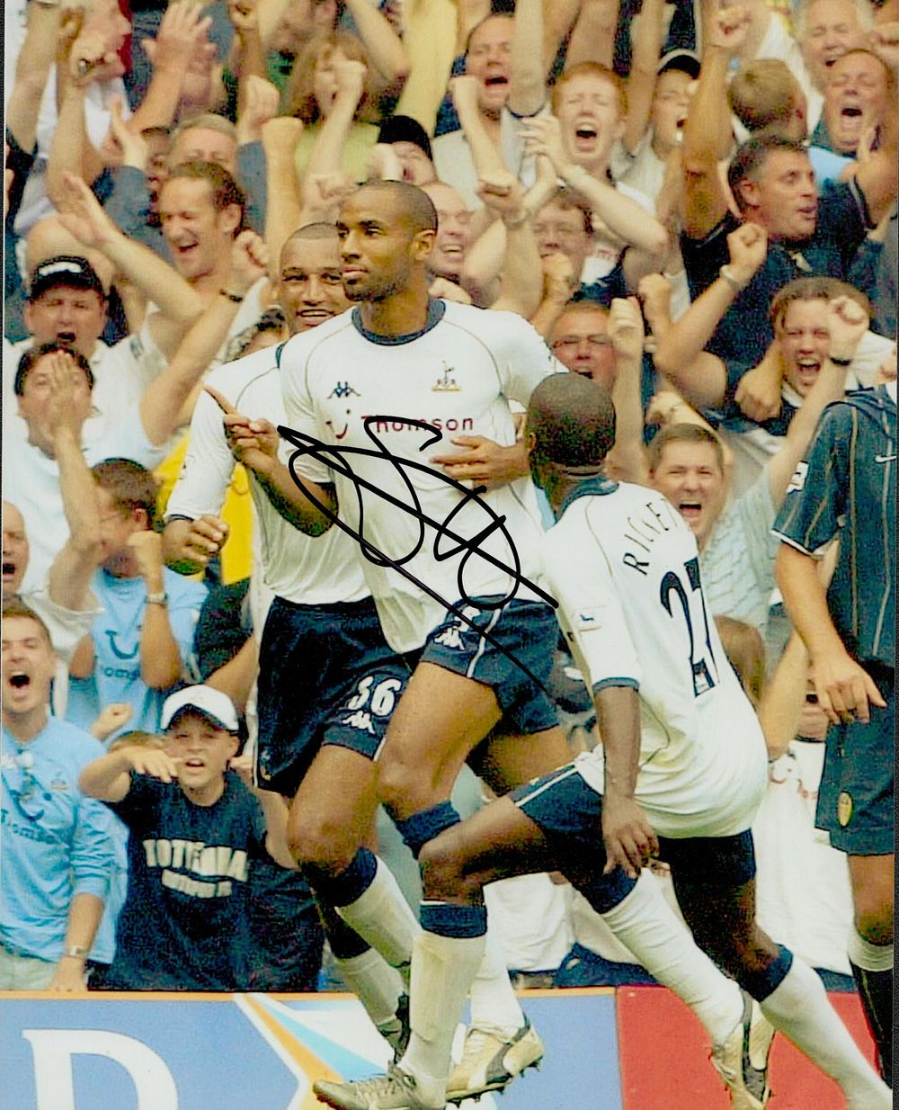 Lot 415: Frederic Kanoute signed Tottenham Hotspur 10x8inch colour photo.