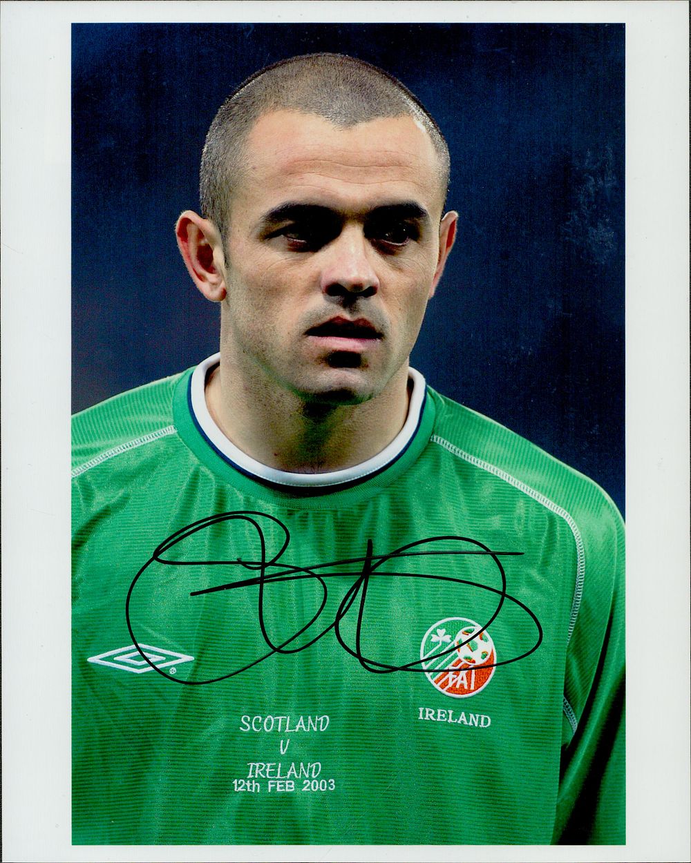 Lot 418: Stephen Carr signed 10x8inch Republic of Ireland colour...