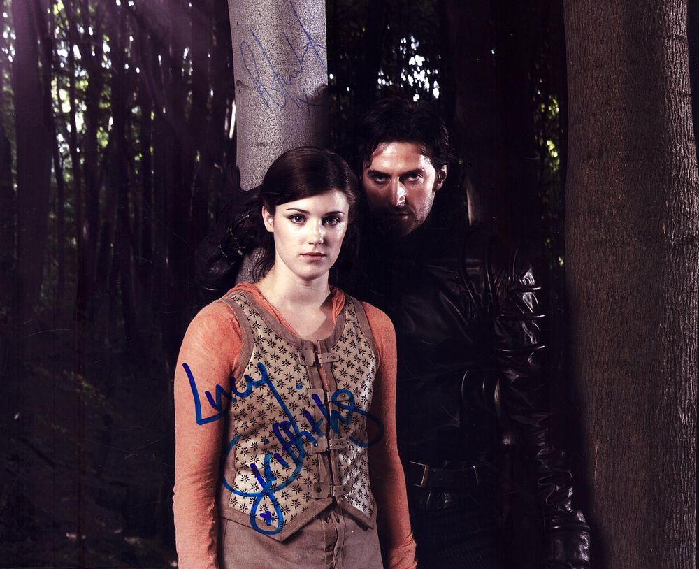 Lot 165: LUCY GRIFFITHS & RICHARD ARMITAGE signed Robin Hood...