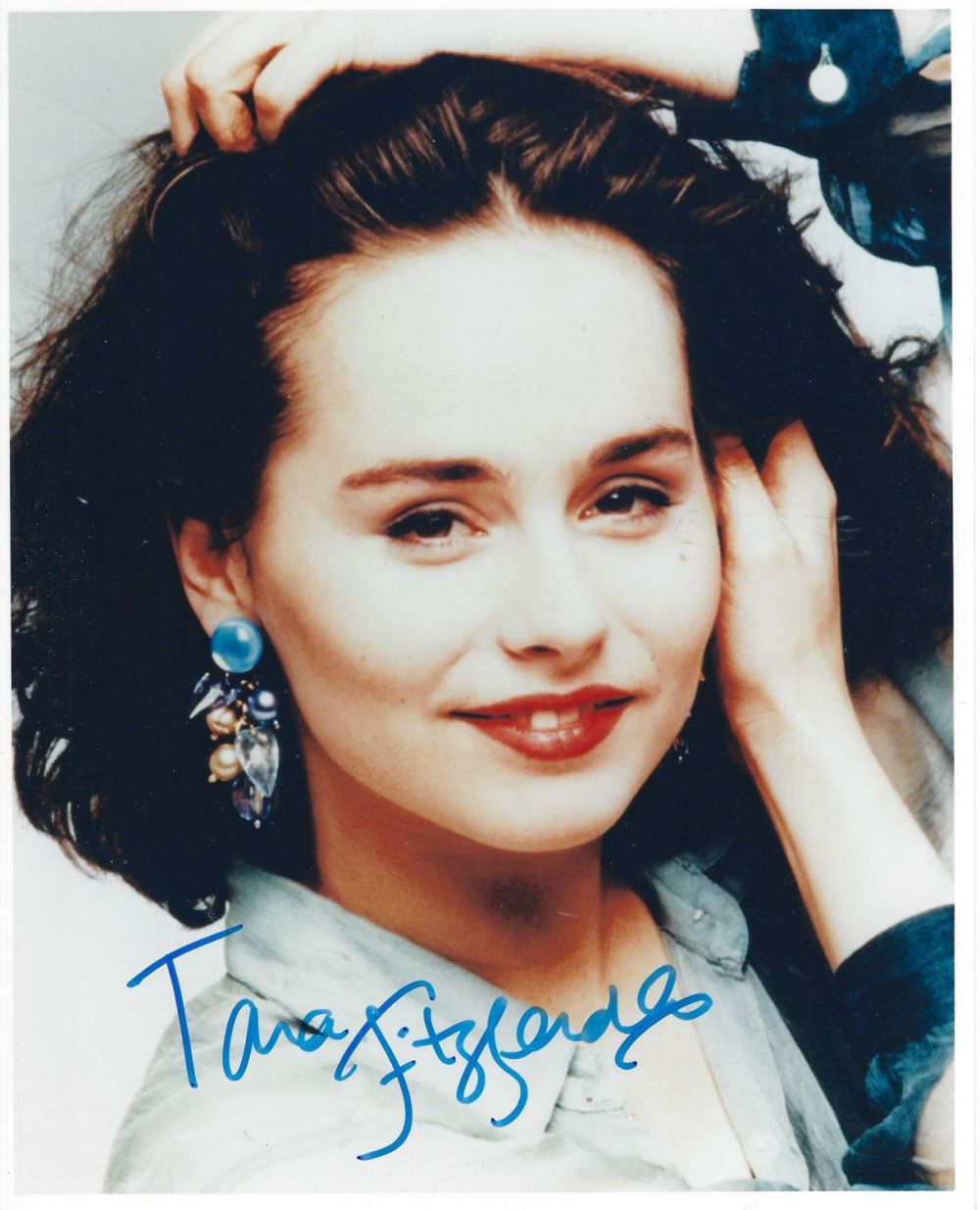 Lot 320: Actor, Tara Fitzgerald signed 10x8 colour photograph. Fitzgerald...