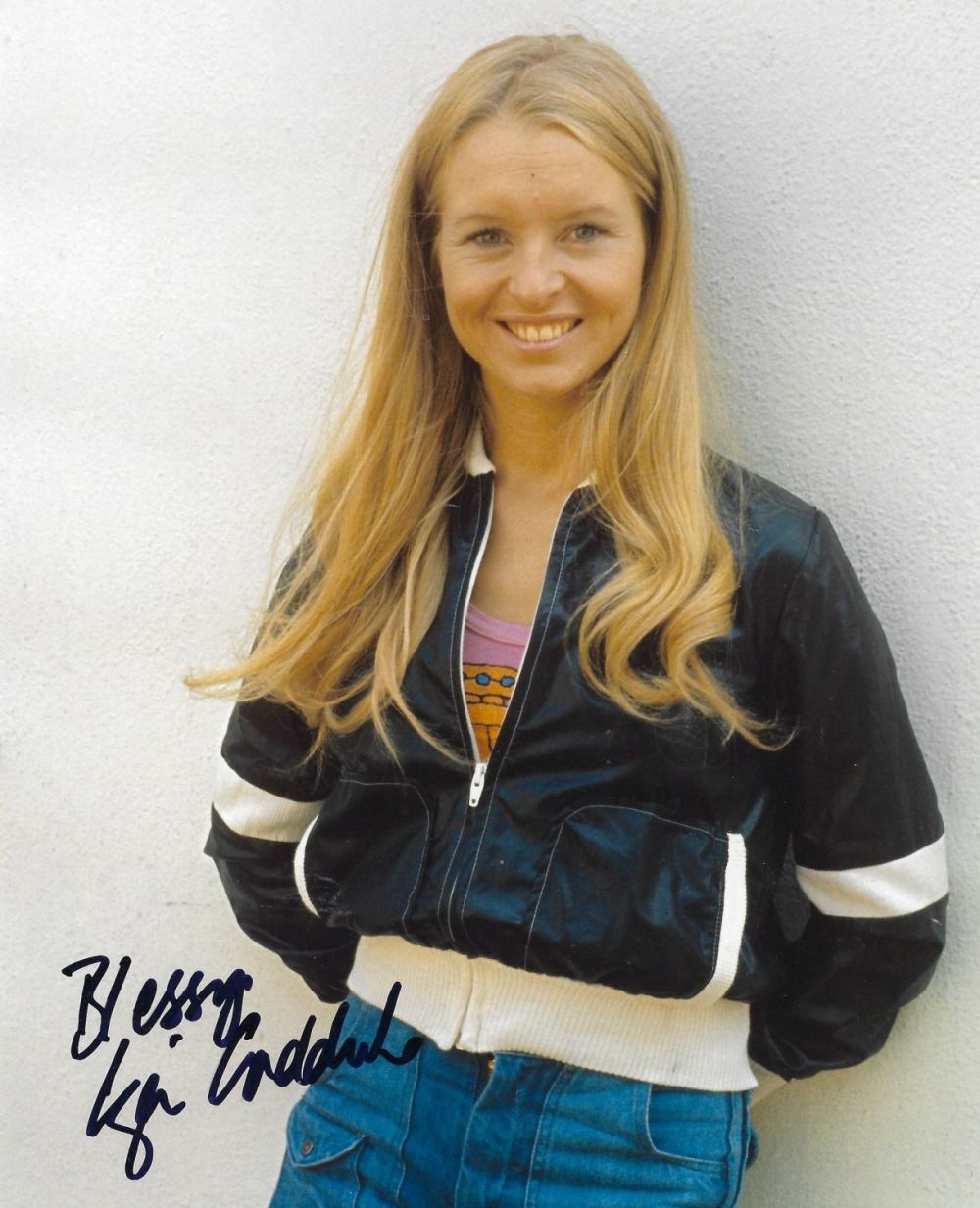 Lot 321: Actor, Liza Goddard signed 10x8 colour photograph. Goddard,...