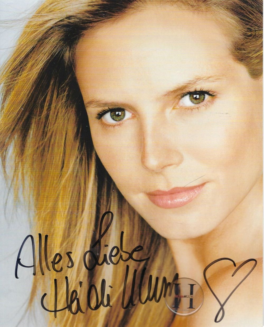 Lot 331: Actor and model, Heidi Klum signed 10x8 colour...