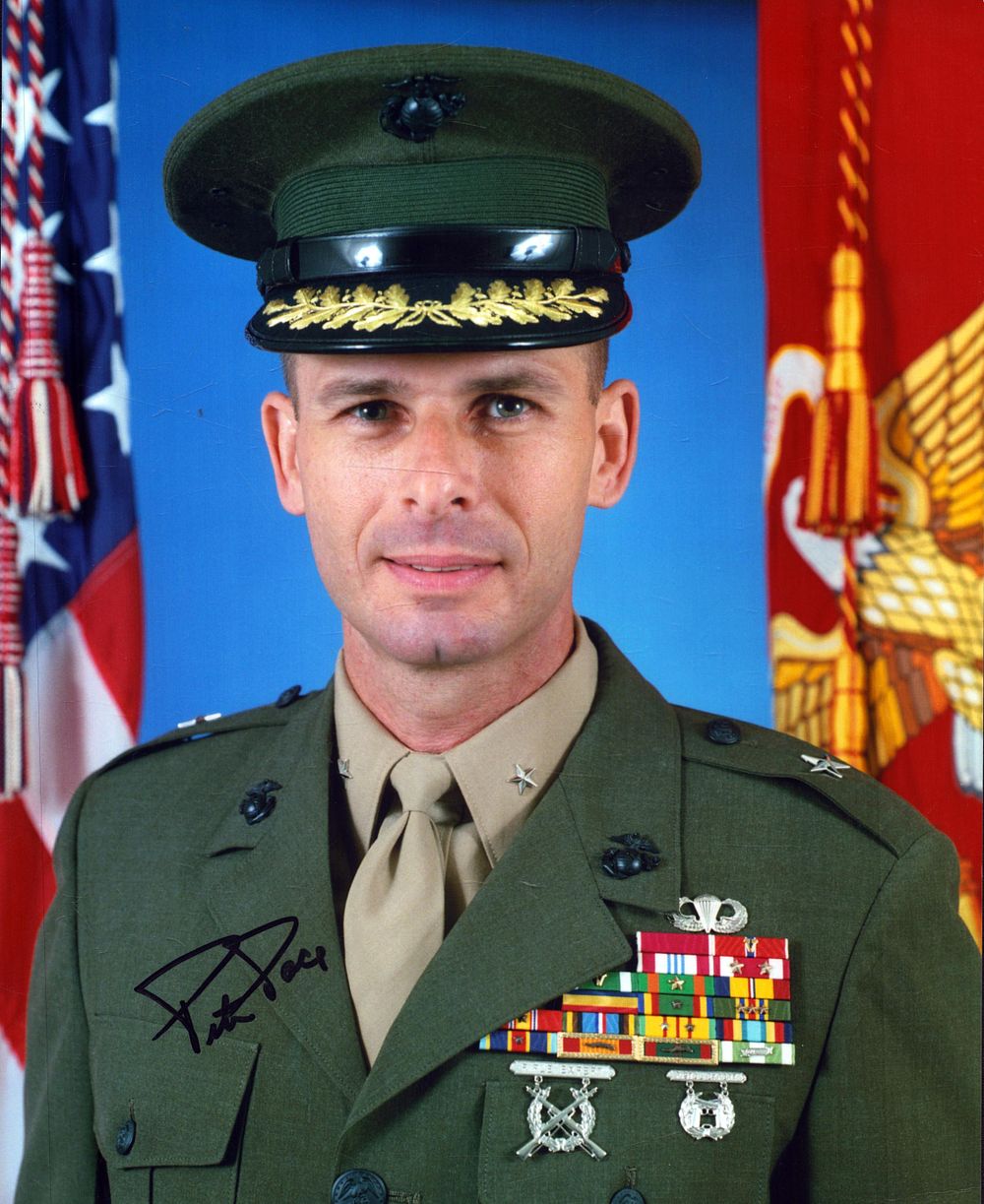 Lot 470: General Peter Pace USMC, coloured photo signed 10x8,...