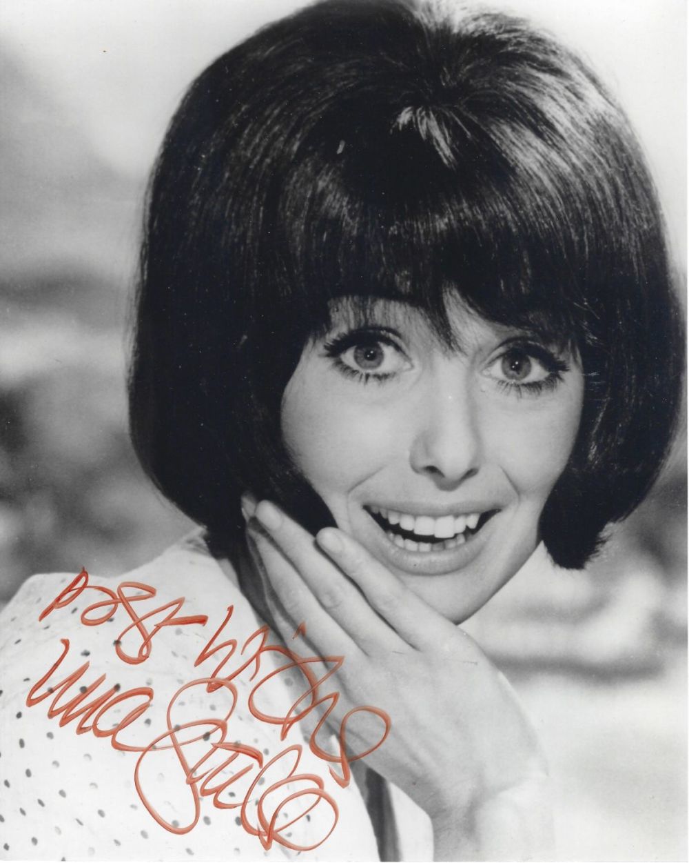 Lot 342: Actor, Una Stubbs signed 10x8 black and white...