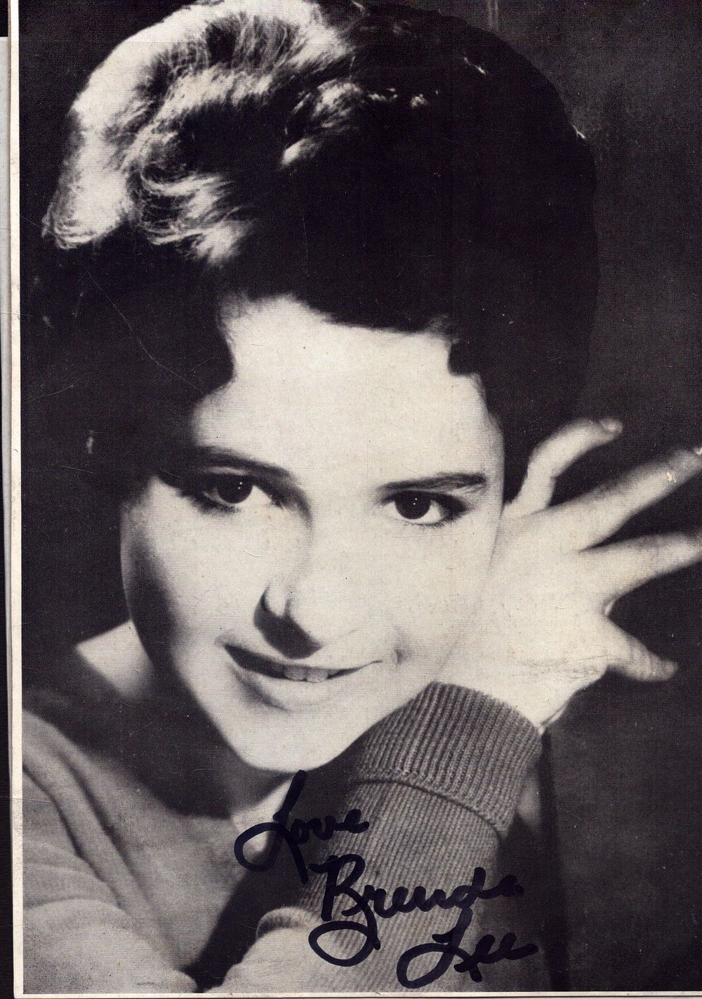 Lot 594: Brenda Lee signed 8x6inch black and white photo....