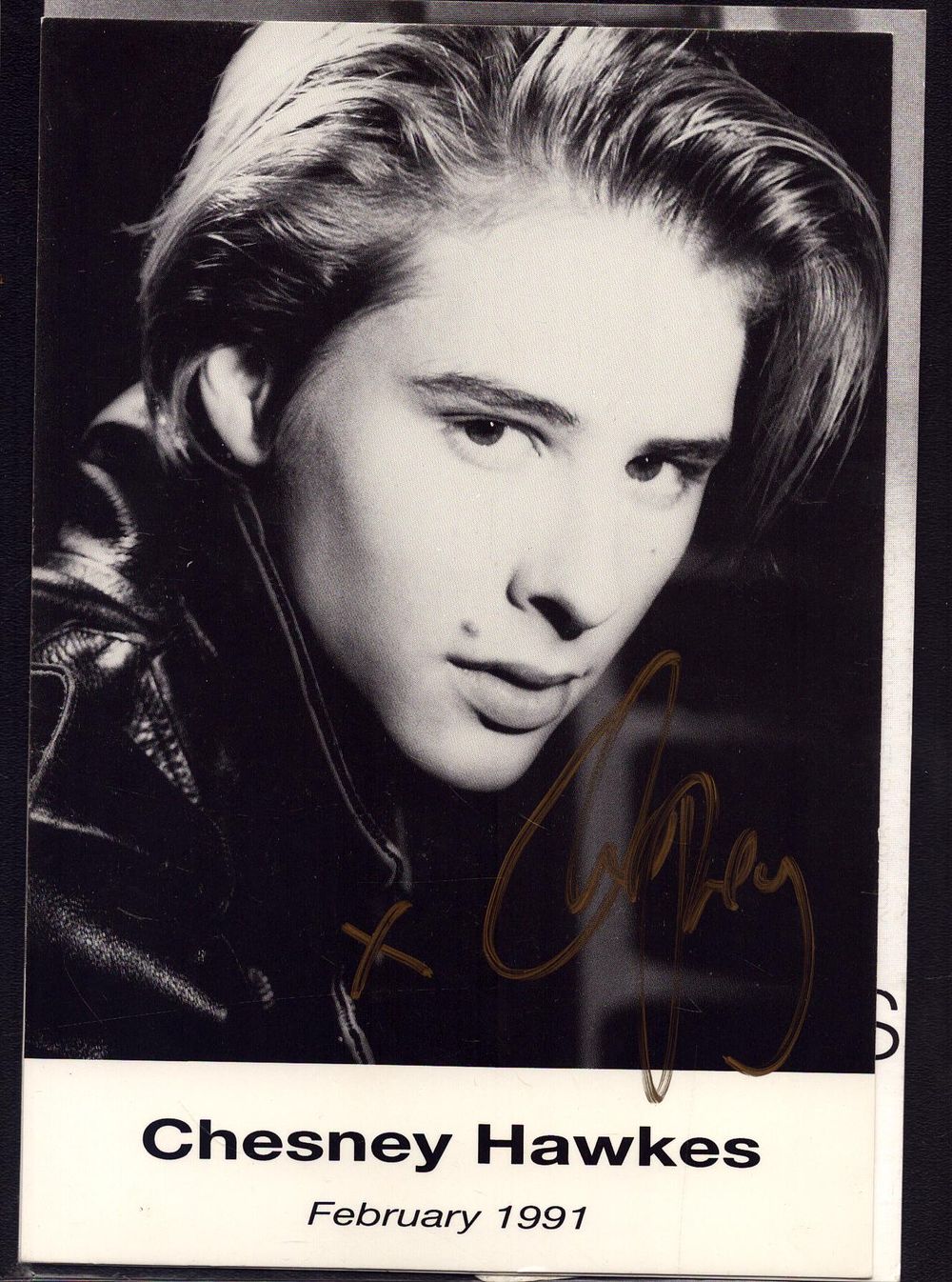 Lot 604: Chesney Hawkes signed 6x4inch black and white photo....