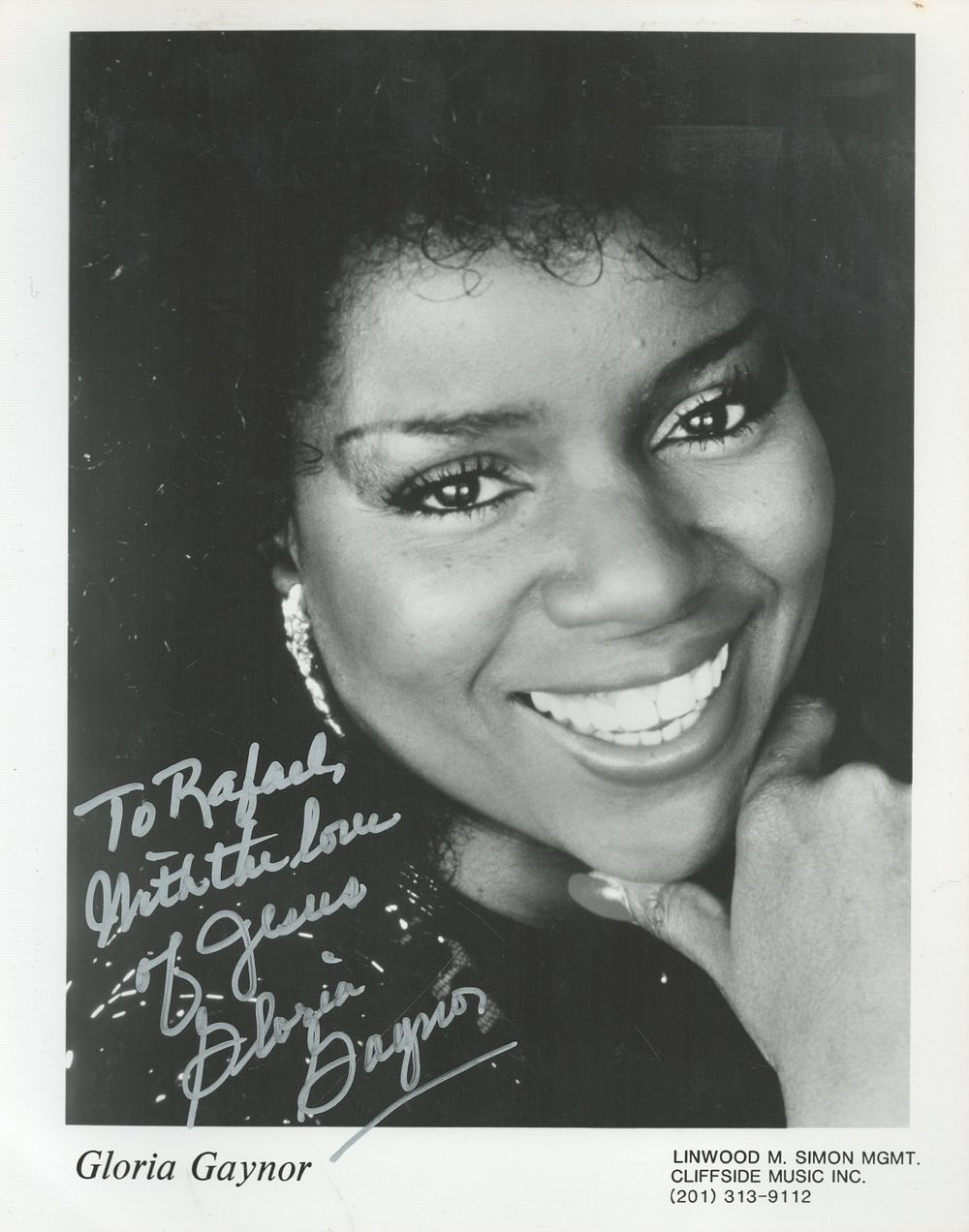 Lot 162: Gloria Gaynor signed 10x8inch black and white promo...
