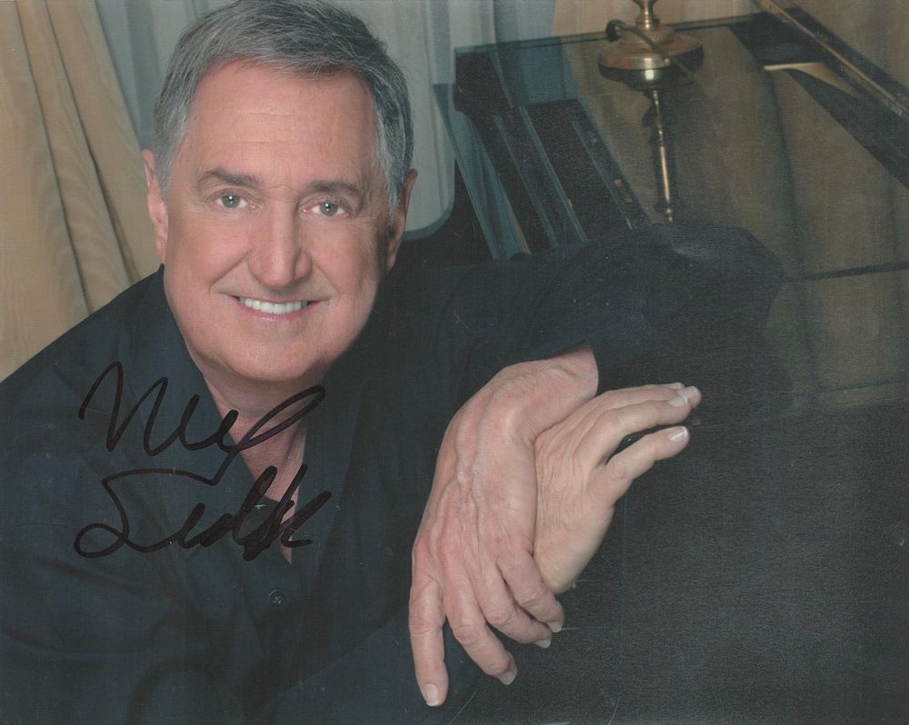 Lot 179: Neil Sedaka signed 10x8inch colour photo.