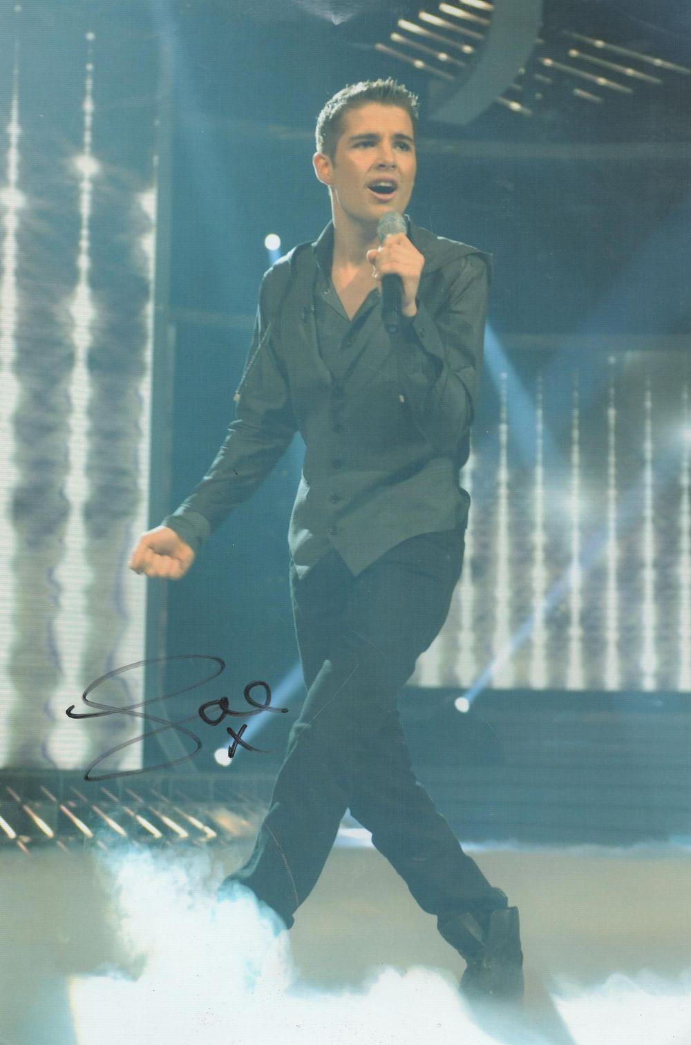 Lot 190: Joe McElderry signed 12x8inch colour photo.