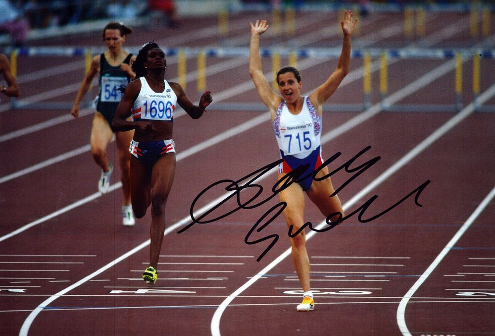 Lot 252: Sally Gunnell signed 12x8inch colour photo.