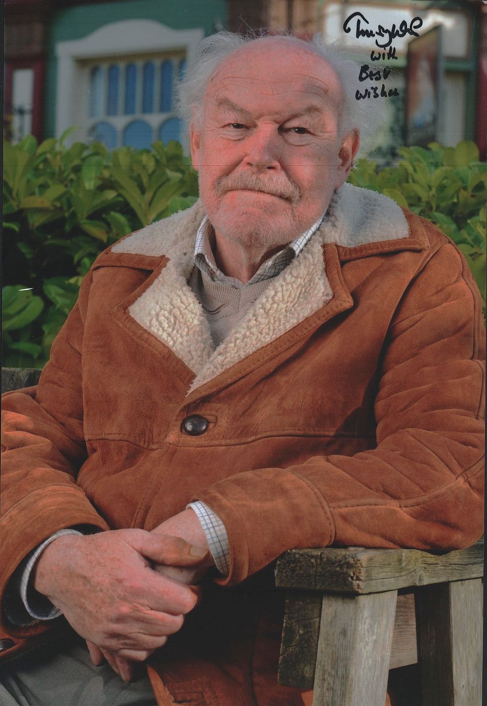 Lot 325: Timothy West signed 12x8inch colour photo.