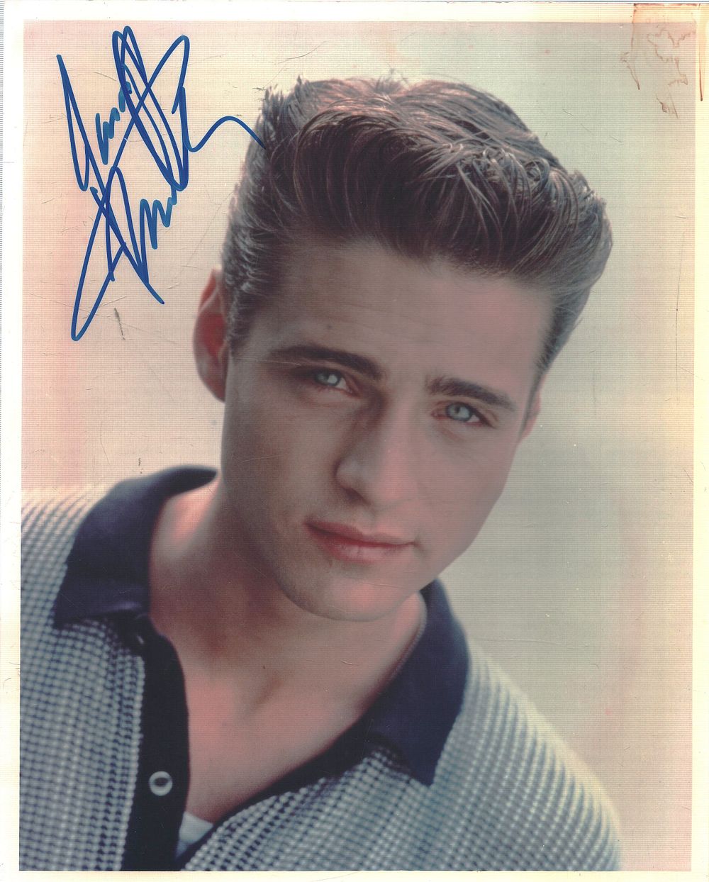 Lot 355: Jason Priestley signed 10x8inch colour photo.
