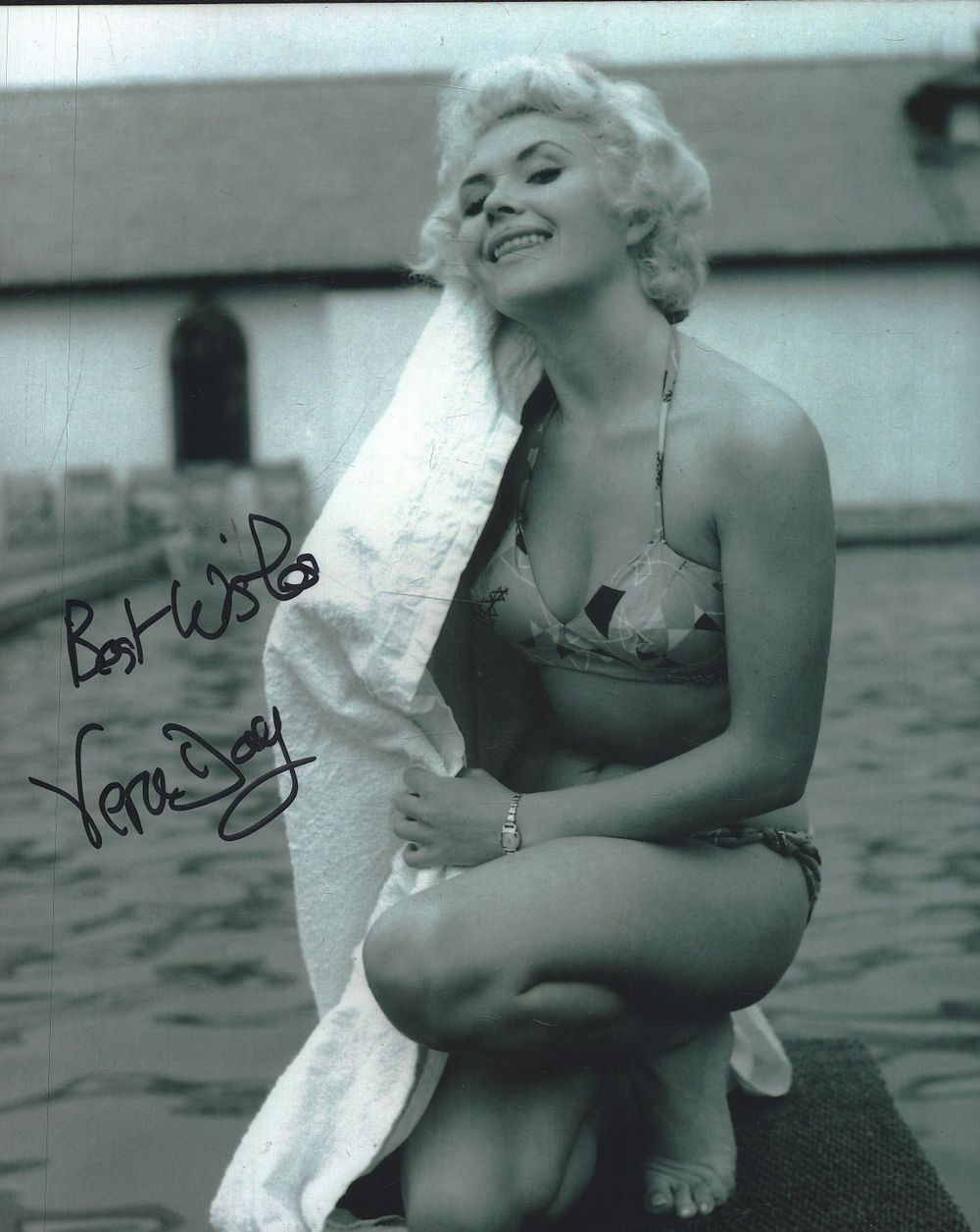 Lot 361: Vera Day signed 10x8inch black and white photo.