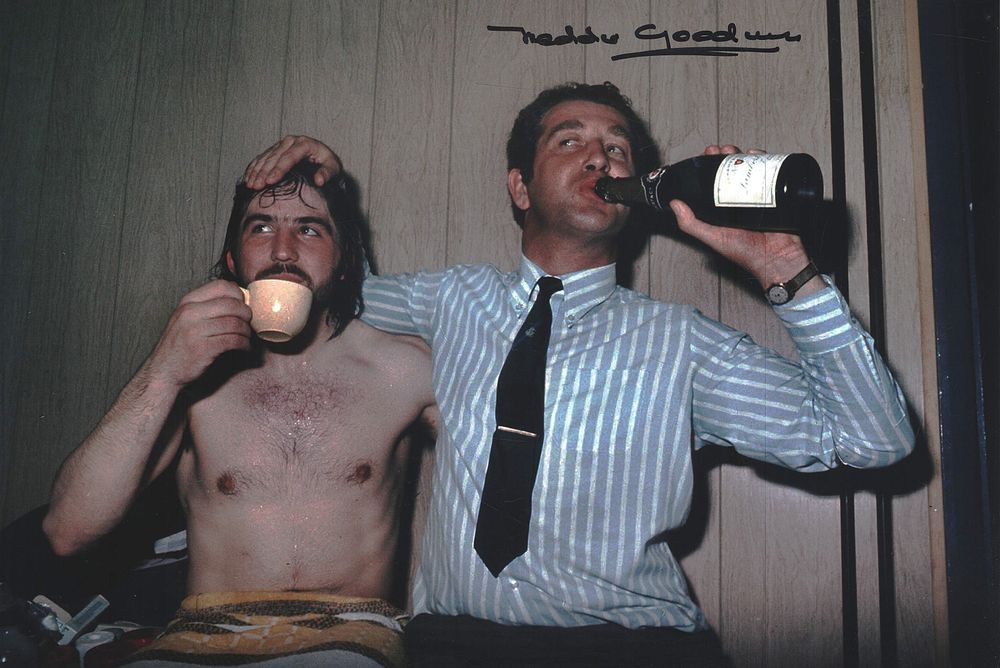 Lot 386: Freddie Goodwin signed 12x8inch colour photo.